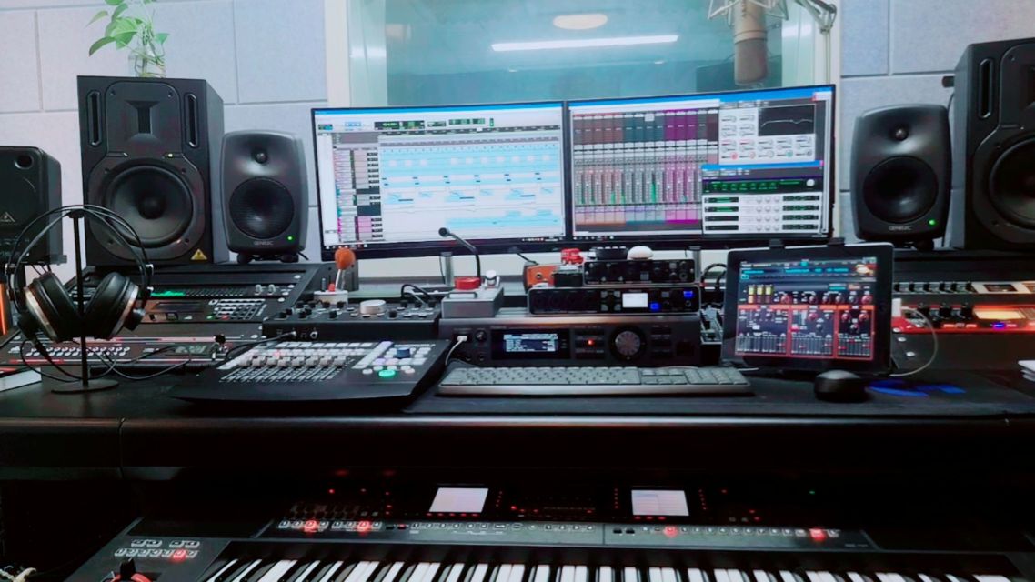 你的音乐梦工厂,【八拍半音乐工作室录音棚】这里有你最想要.
